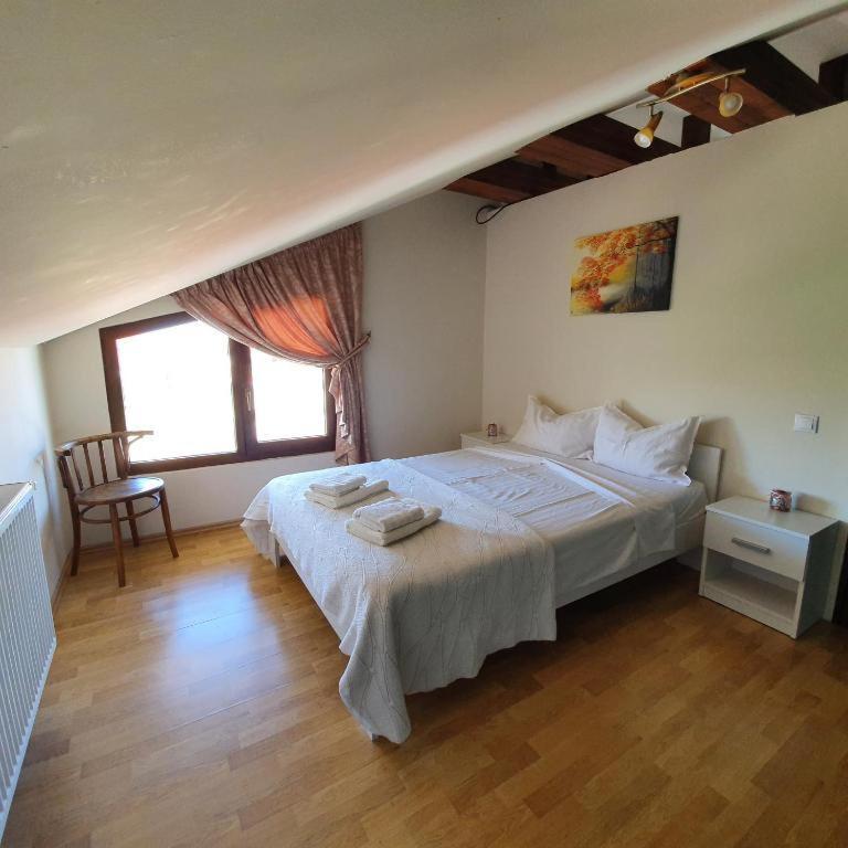 Vila De La Lugas Oradea Exteriör bild
