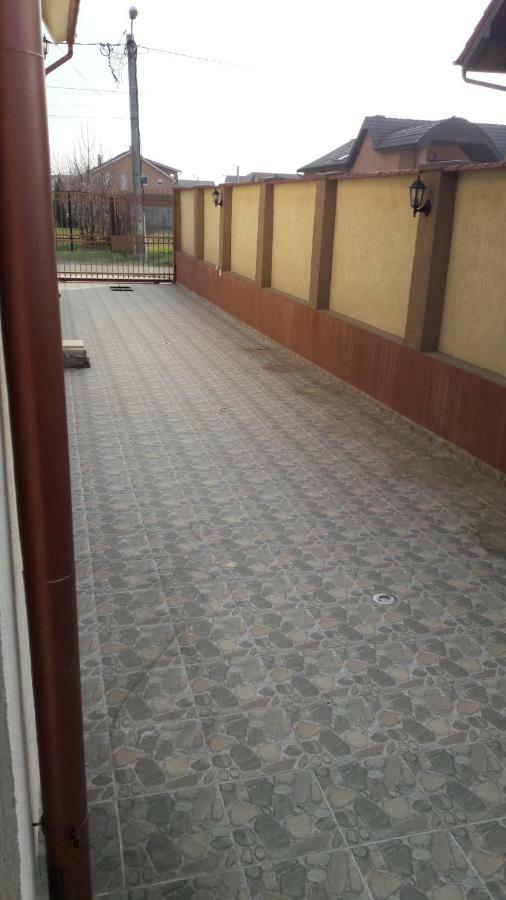 Vila De La Lugas Oradea Exteriör bild
